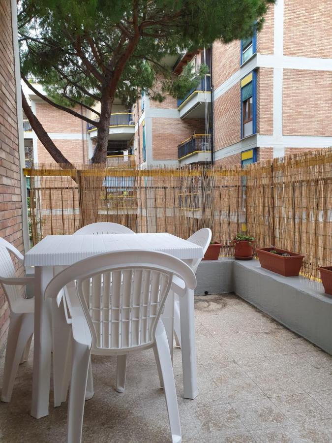 شقة Trilocale Lido Di Roma ليدو دي أوستيا المظهر الخارجي الصورة
