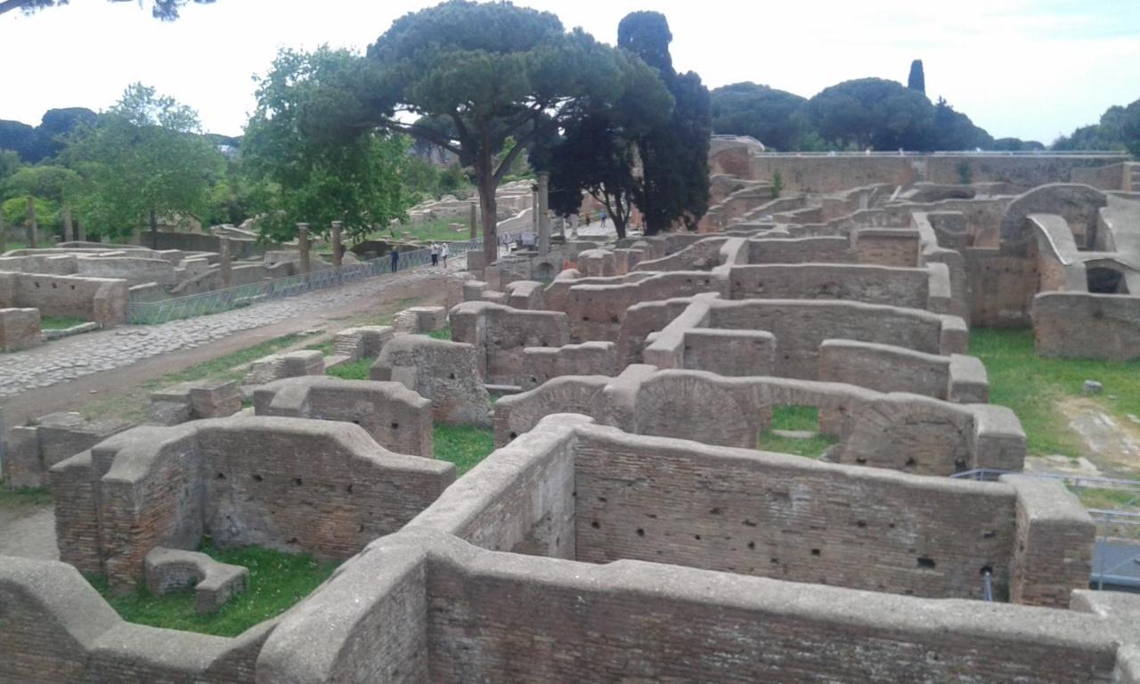 شقة Trilocale Lido Di Roma ليدو دي أوستيا المظهر الخارجي الصورة